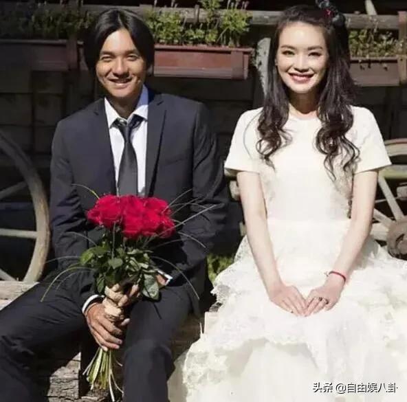林心如的老公结婚照:娱乐圈中哪一对的结婚照是你最喜欢的呢。 ​​​​