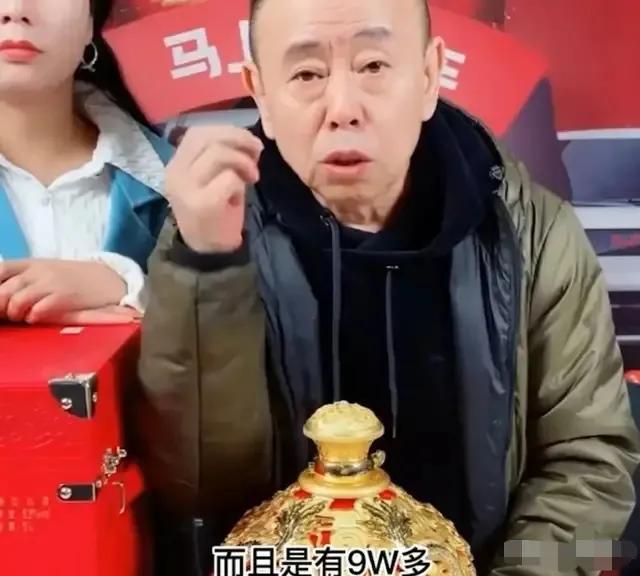 潘阳与狗全套:潘长江事件已严重影响到女儿潘阳的生活，潘长江为何会变成这样？