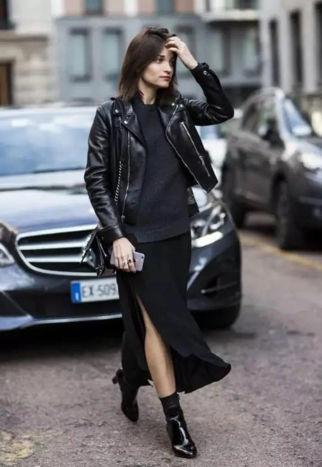 黑色半身裙如何搭配才能不显老气和土气?-生活百科