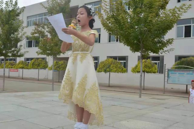 梁漱溟简介:辜鸿铭梁簌溟的书法怎么样？