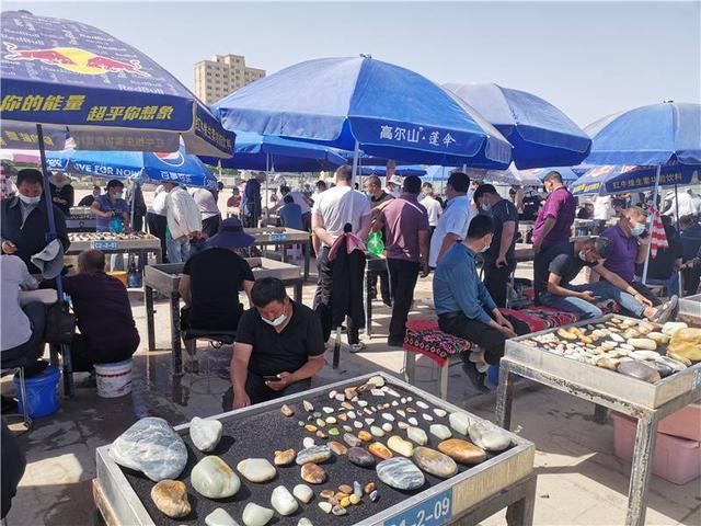 怎么鉴别一块石头是不是玉？插图31