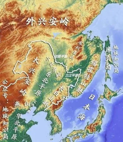 这是地形图:这是清代关图:山海关拦截在辽西走廊关键处,冷兵器时代的