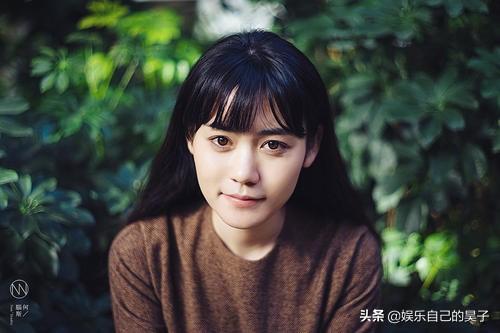 邵夷贝:为什么现在越来越多的年轻人都喜欢听民谣？什么感受？