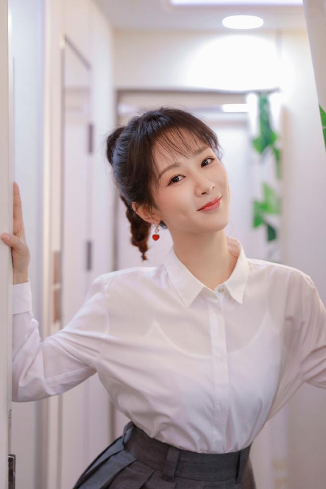 杨紫出演的《沉香如屑》火爆程度会超过之前主演的《香蜜》吗？插图2