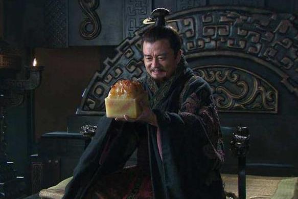 袁术和袁绍:比曹操实力更强的袁绍、袁术、刘表为何不“奉天子以令不臣”？