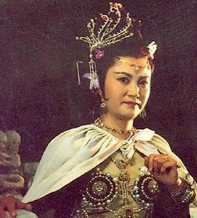 张培萌:张培萌保持的100米原全国纪录是多少秒？