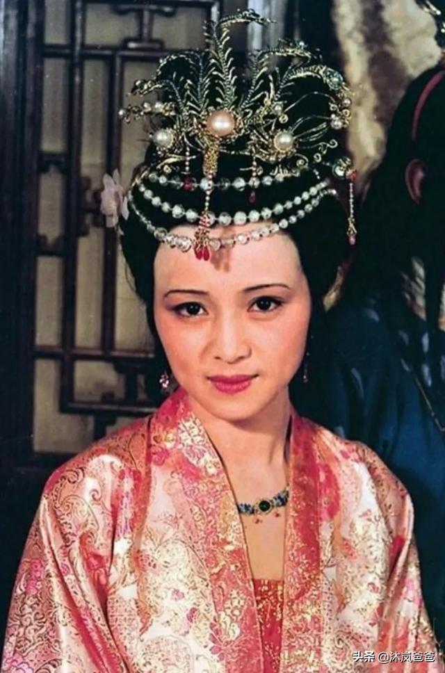 《红楼梦》里贾宝玉的第一个女人到底是谁?-育儿网