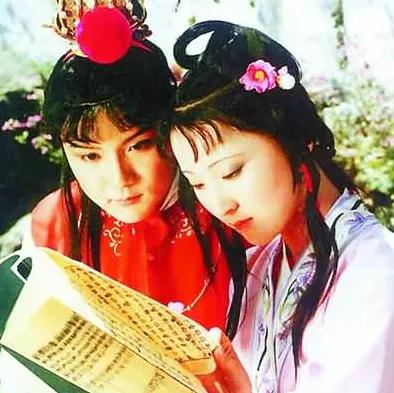 那么多人研究《红楼梦》,红楼梦有何历史价值和社会意义？