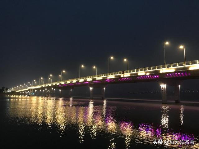 抖音上美女主播PK,那些大哥不停刷嘉年华有什么目的？