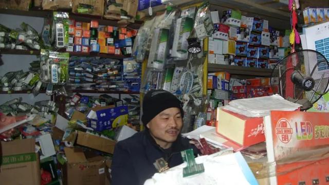 真没想到抖音小店那么火，48小时1000人涌入，头条都不赚钱了，为何还是有大批创作者涌入