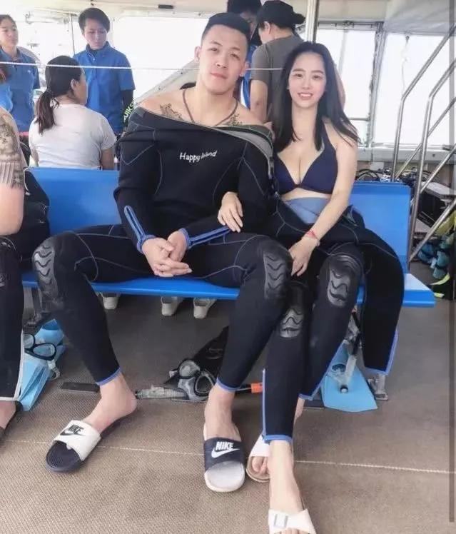 孙悦离婚:相声行业“跳门”现象很多，为什么有人遭诟病有人被尊重