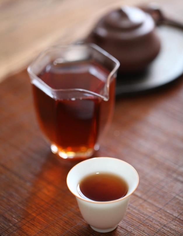 肠胃不好的人得选择什么茶，大家认为肠胃不好的人适合喝什么茶？