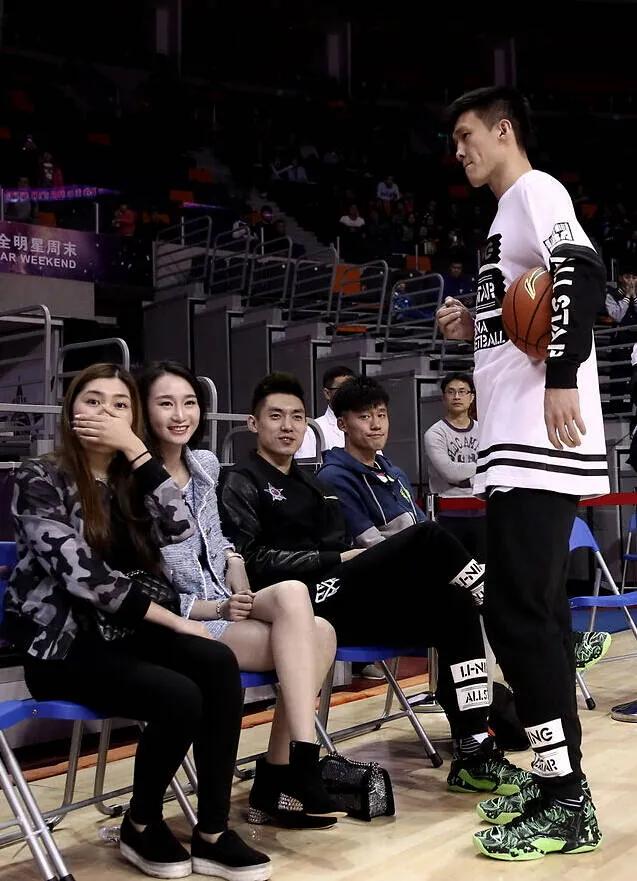 孙悦离婚:相声行业“跳门”现象很多，为什么有人遭诟病有人被尊重