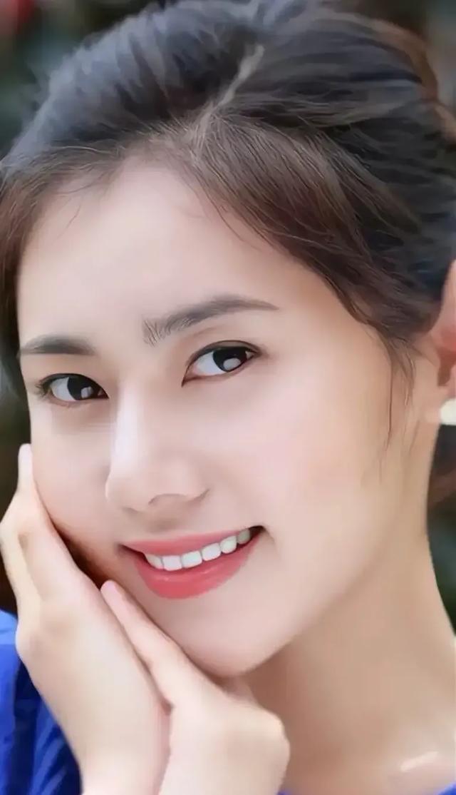 你见过最美的回眸一笑是什么样的?-育儿网