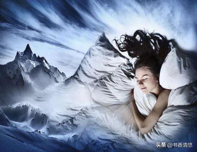 鬼和你睡的表现，为什么被“鬼压床”的时候能听到电视播放的声音