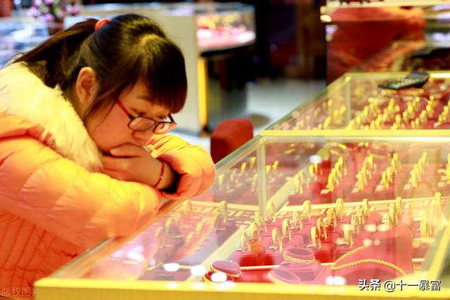 买黄金要注意哪些套路,购买黄金时，需要注意什么？