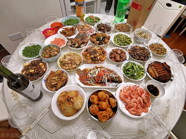 年三十的年夜饭吃完了，你们家今天吵架了么