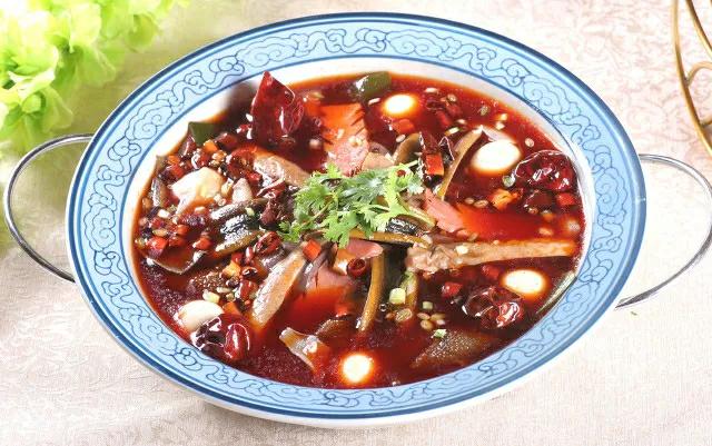 湖南人究竟有多能吃辣，四川，重庆，湖南三省。到底哪个更能吃辣的