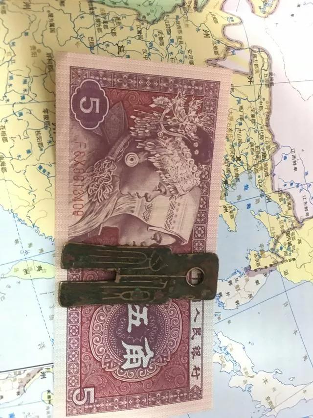 有识货的兄弟吗,看这玩意值几毛钱？