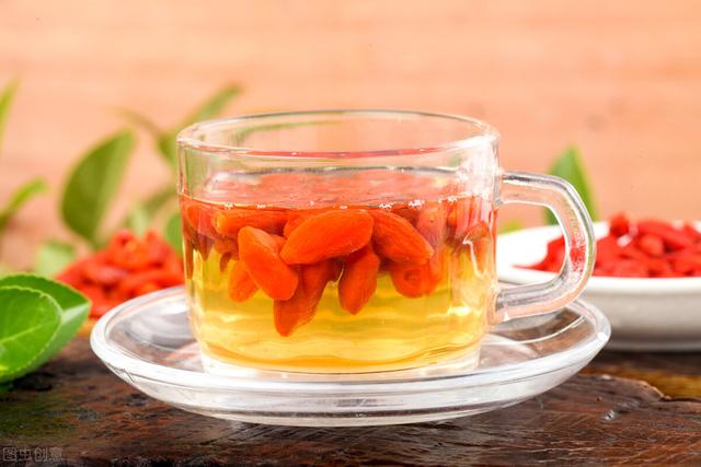 黑豆和枸杞补肾效果好，枸杞和什么在一起泡茶对肾有好的疗效