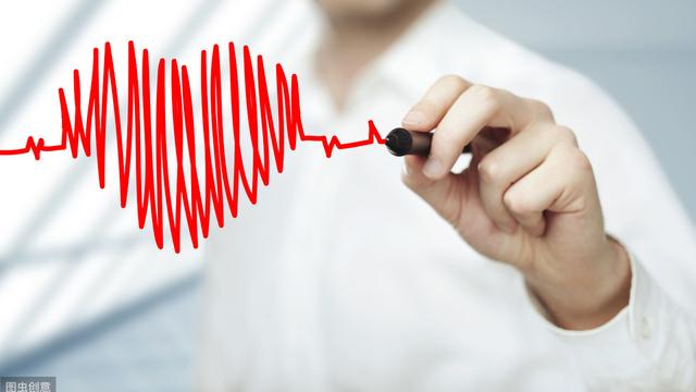 医生提醒：冬季高血压患者预防心梗脑梗，晨起不要急着做这3件事