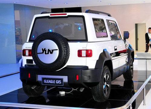 吉利发售国产的"初代路虎",全球鹰定位复古小型suv