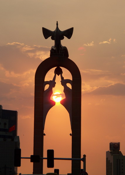 凤凰碑小铁只是小小的介绍了一部分,银川物价低,瓜果可口,别忘了多买