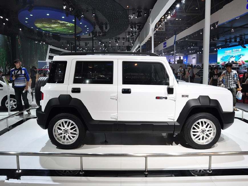 吉利发售国产的"初代路虎",全球鹰定位复古小型suv