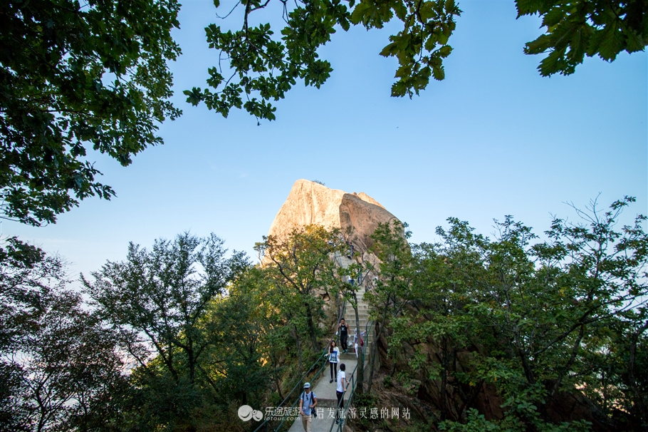 丹東鳳城鳳凰山_丹東鳳凰山風景區 - 密雲旅遊