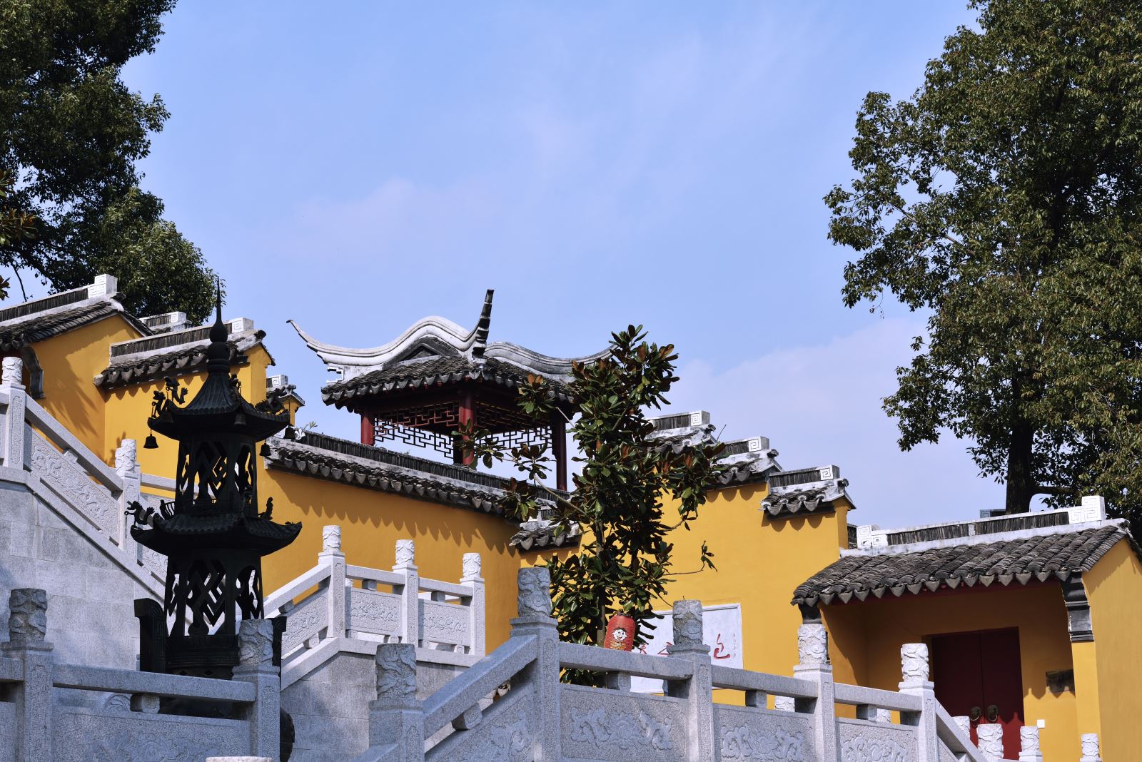 开放时间:8:00—16:30② 2月27日—3月25日梅花节期间,林屋洞门票包含