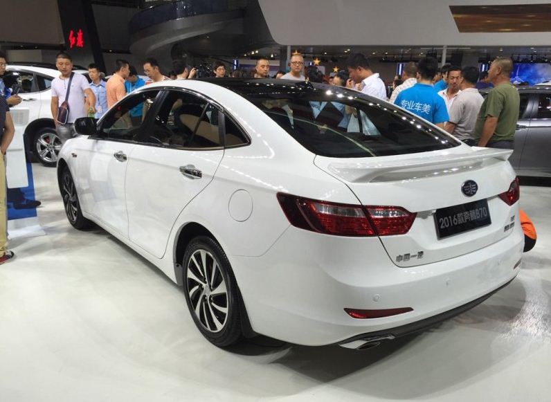 2015款一汽奔腾b70_奔腾b70汽车报价及图片大全 - 阜阳汽车网