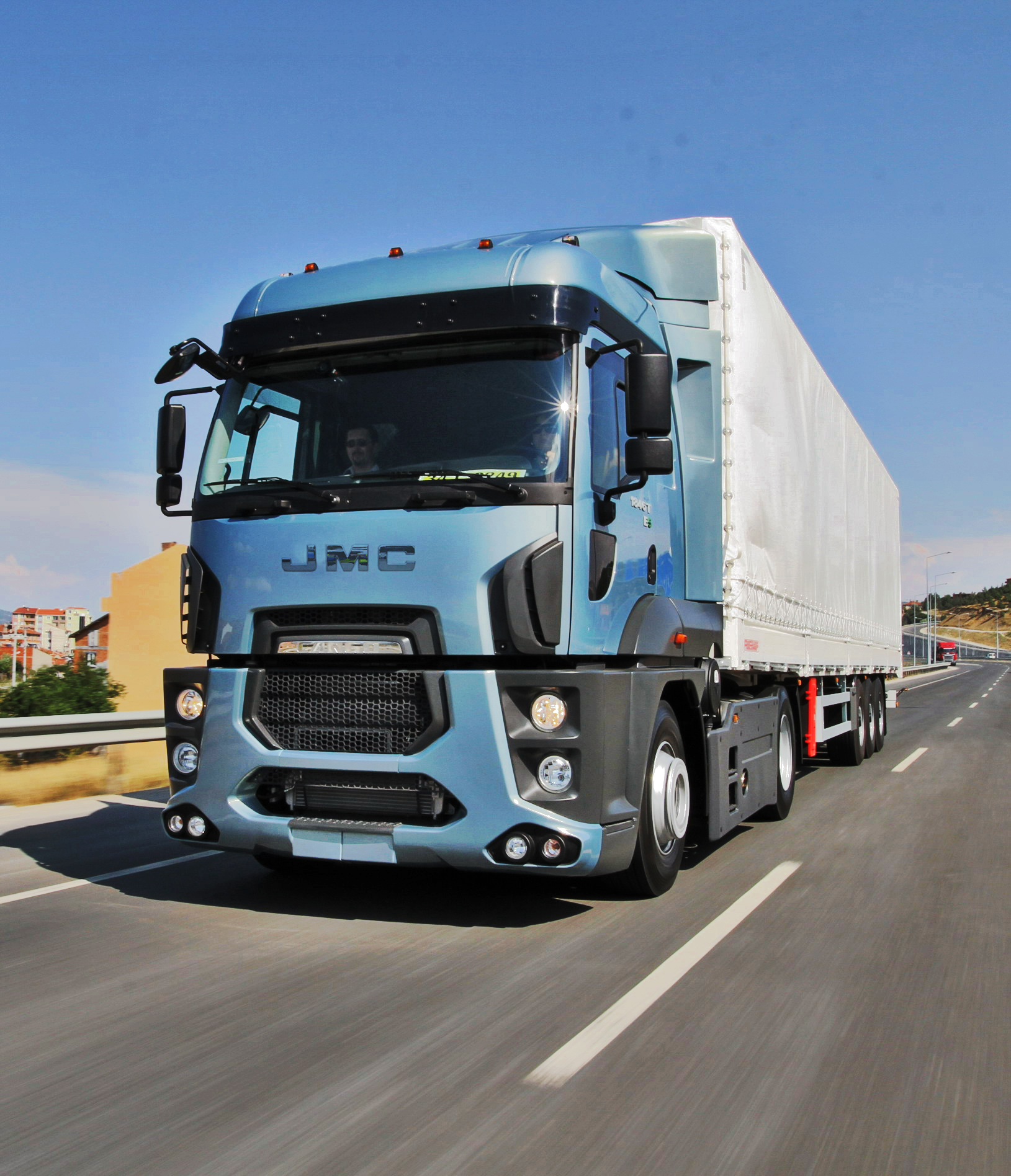 生产全顺的江铃也要出重卡了 目前最全的信息都在这里