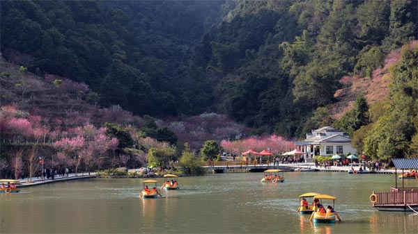 北溪文苑旅遊風景區位於永春縣岵山鎮北溪村,是泉州首家生態旅遊自然