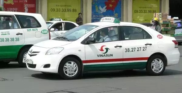 单程3000越南盾,但每条线路的停靠站不清晰,上车前一定要确认是否到达