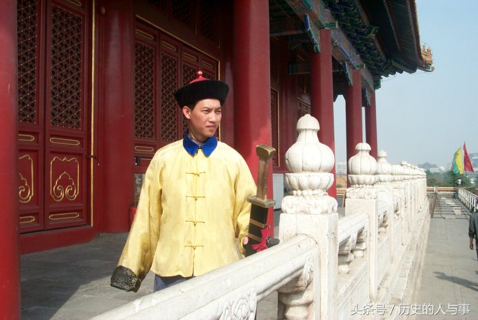 清代巡抚相当于几品官清朝官衔及品位和相当于现在什么职位