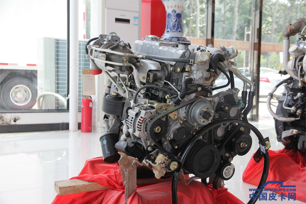 0t柴油4kh1ct5h1发动机,该款发动机可满足柴油国五的排放标准要求.