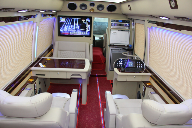 丰田考斯特coaster豪华内饰改装效果