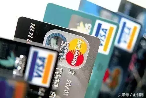 用信用卡直接取现这件事，利息可能比你想象中高得多！