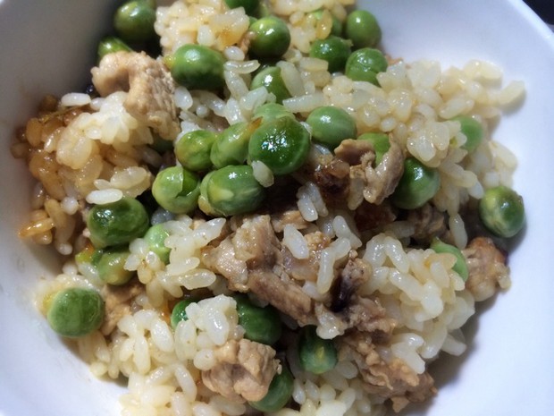 麦豆饭麦豆饭,是松阳当地一道特色小吃,清明过后,松阳当地麦豆陆续