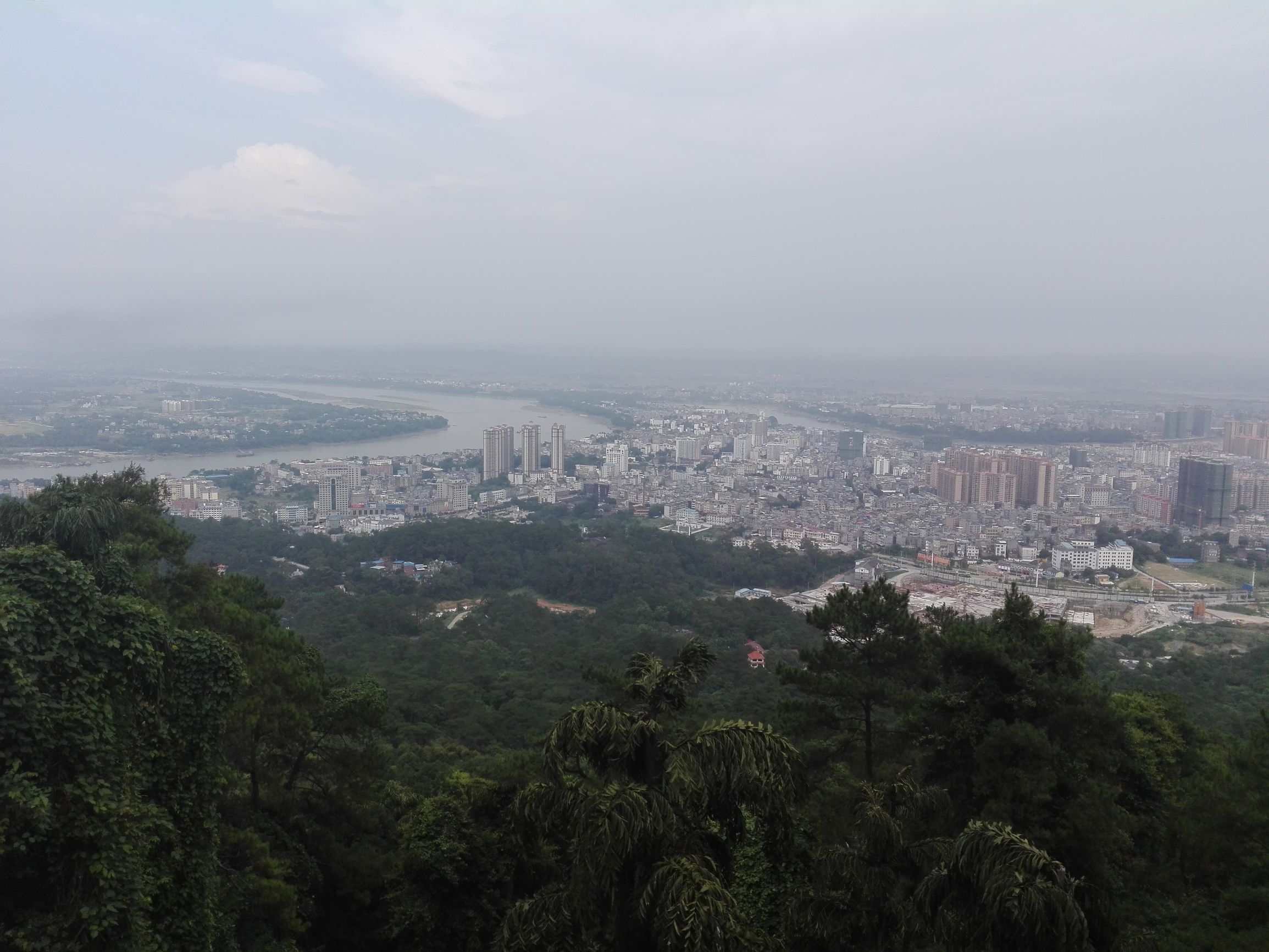 桂平西山全景图图片