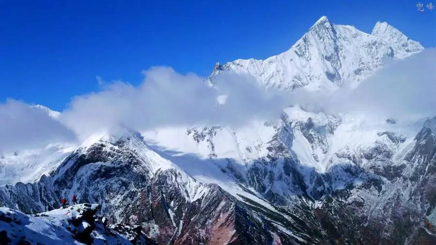 四姑娘山二峰多高_四姑娘山三峰登頂攻略 - 密雲旅遊