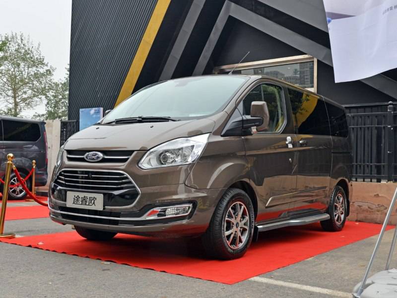 商务mpv新典范 福特途睿欧商务舱售26.58万元