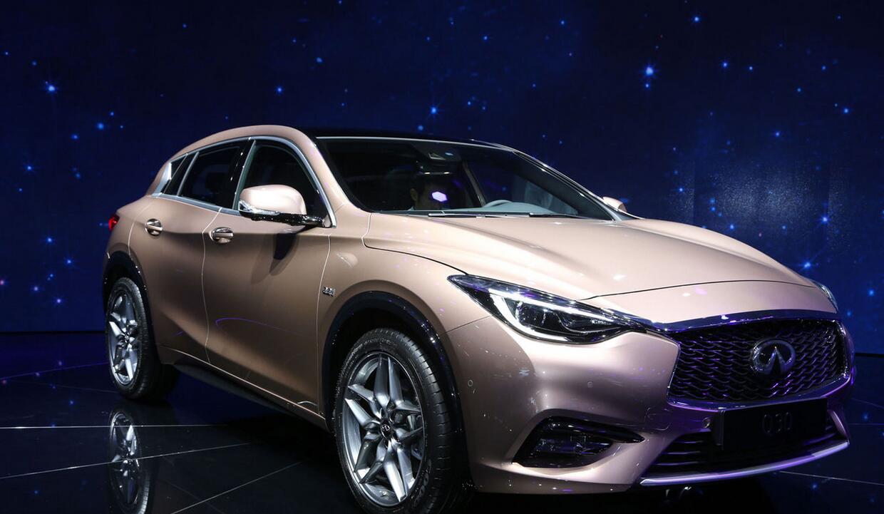 英菲尼迪q30紧凑型掀背车亮相,配置丰富,逼格十足!