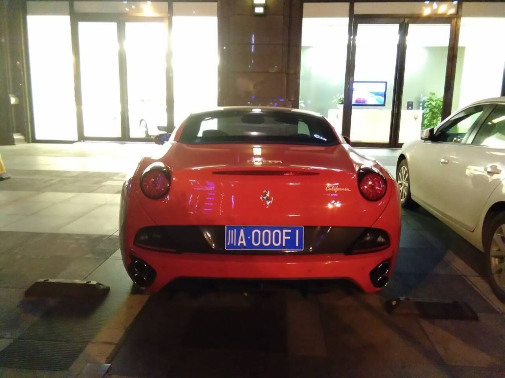 法拉利车主最羡慕的车牌,低于3百万不卖