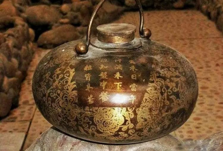 农历中国 | 十月十四 · 汤婆子