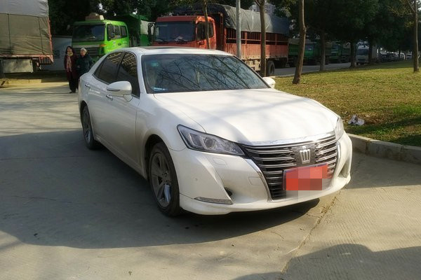 丰田金色皇冠汽车之家丰田皇冠