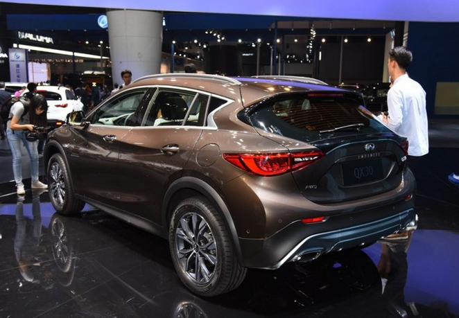 最炫日产旗下豪华小型suv:英菲尼迪qx30完胜奥迪q3