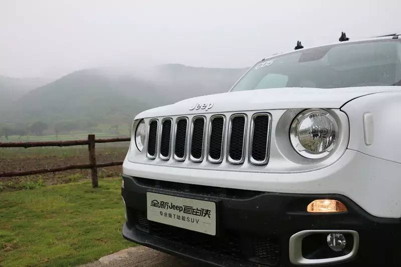 15万最个性suv:试驾广汽菲克jeep自由侠1.4t
