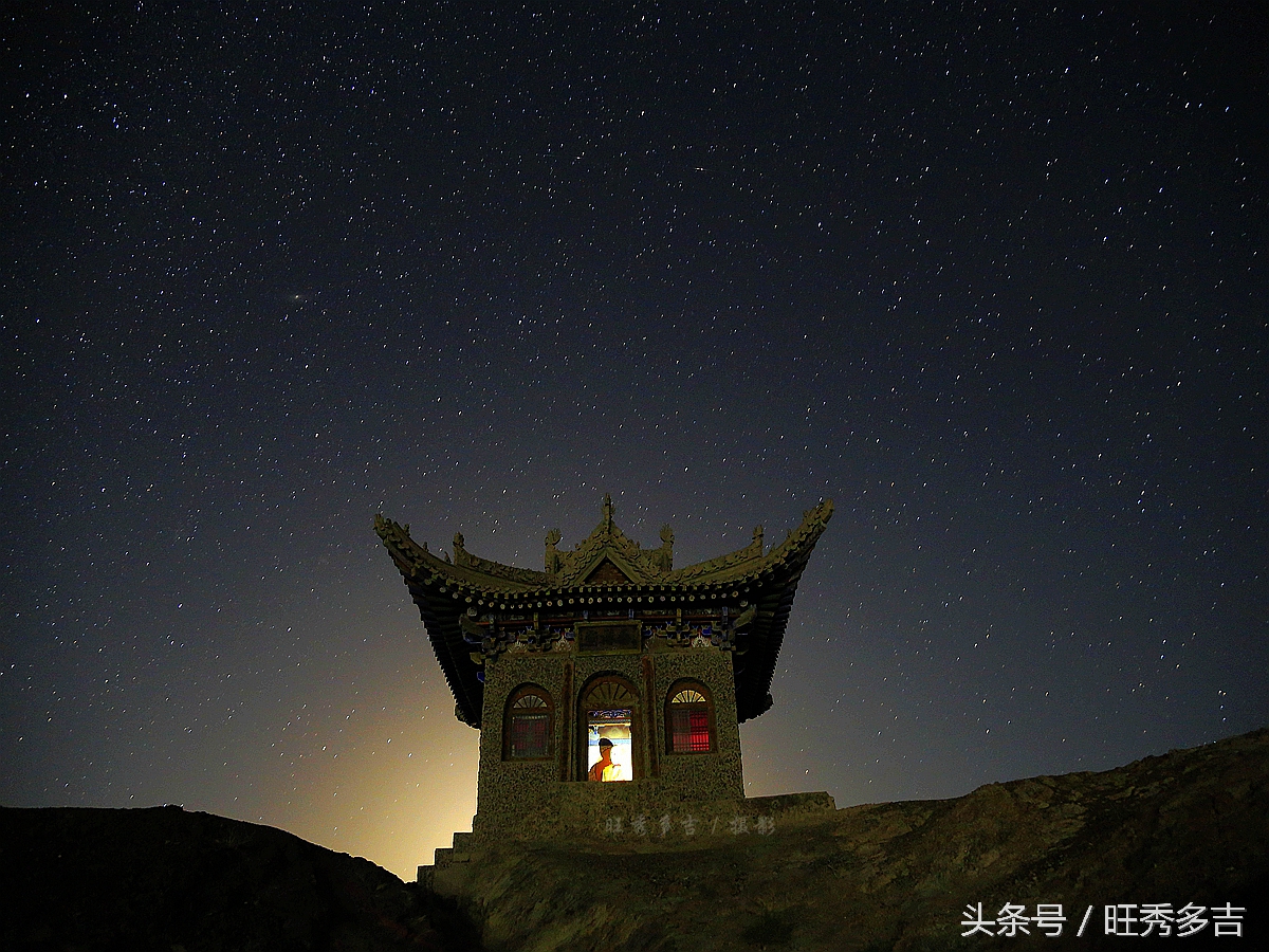 敦煌 三危山桑僧堂纪实壁画,莫高窟夜景星空