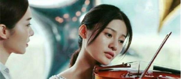 《老九门》中饰演的霍三娘的“王美人”，人如其名，美艳动人